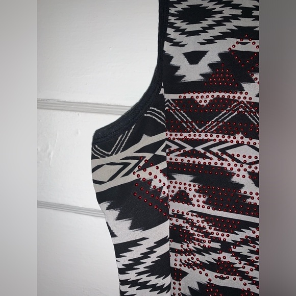 Express black and‎ white printed tank top with red studs size large - Picture 6 of 7